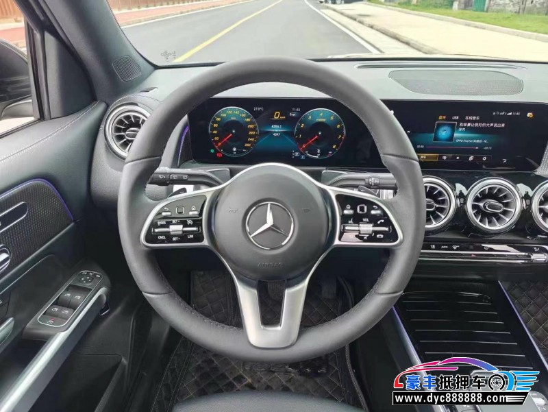 23年奔驰GLB轿车抵押车出售