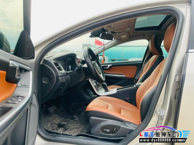 15年沃尔沃S60轿车抵押车出售