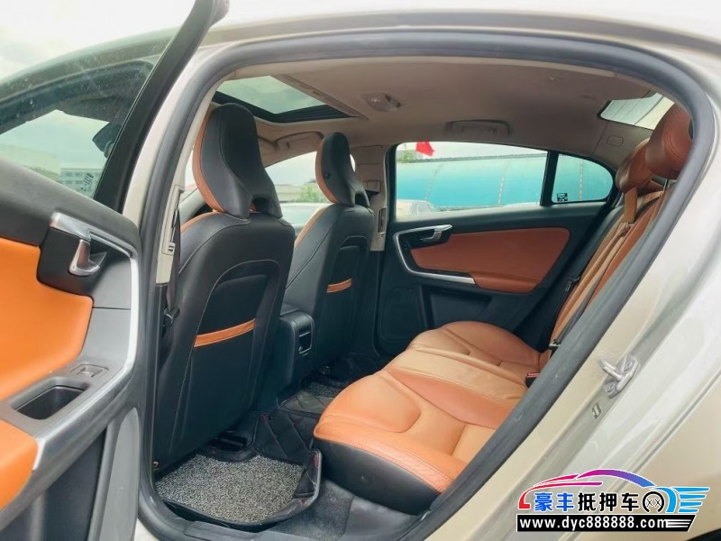 15年沃尔沃S60轿车抵押车出售