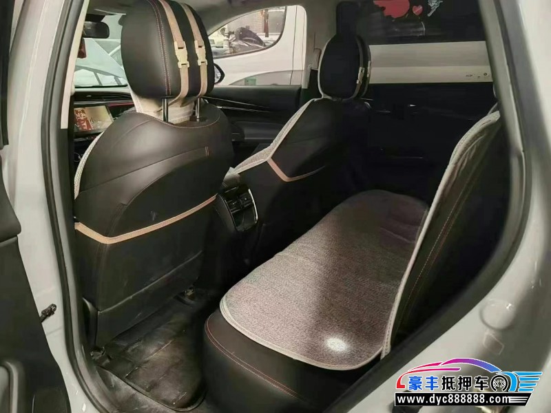 22年东风风神AX7轿车抵押车出售