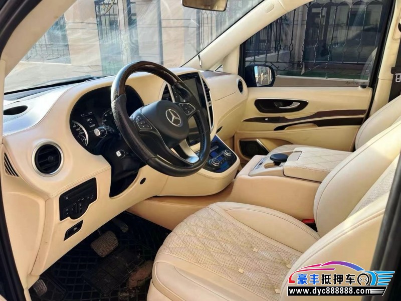 20年奔驰威霆轿车抵押车出售