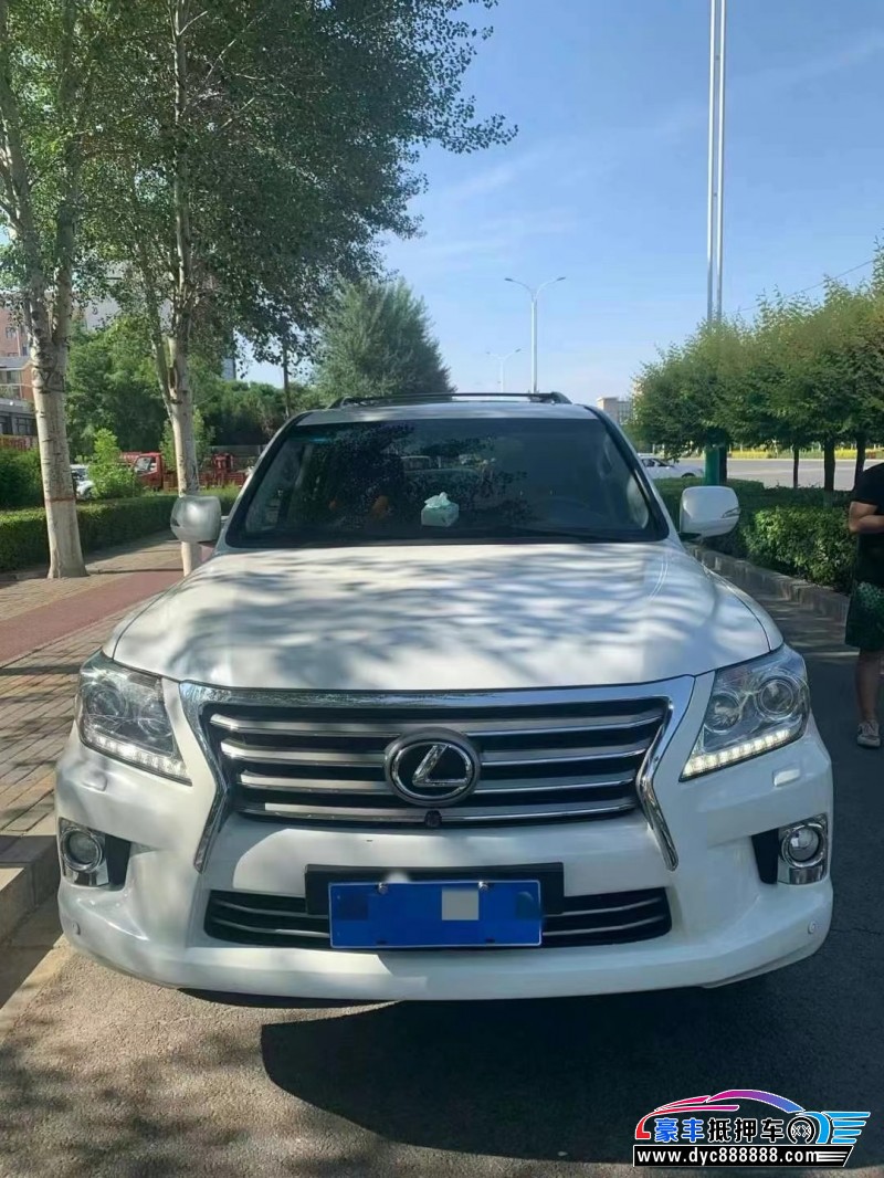 13年雷克萨斯LX轿车抵押车出售