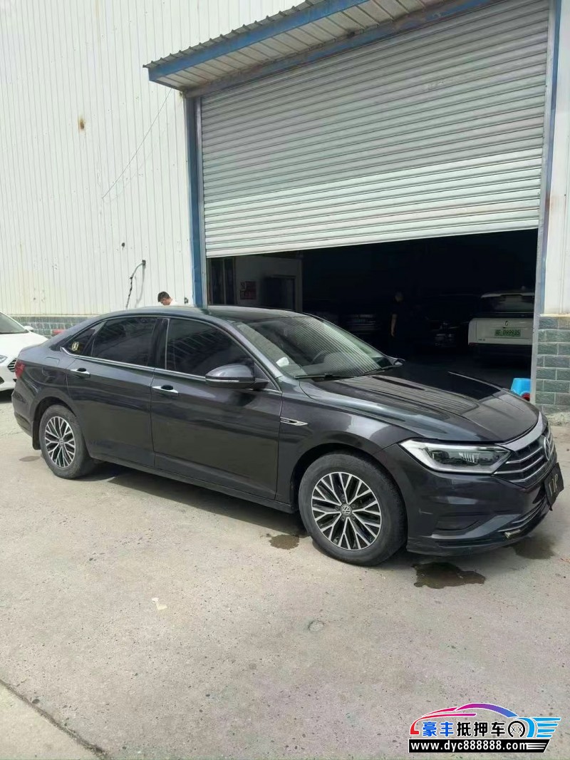 20年大众速腾轿车抵押车出售