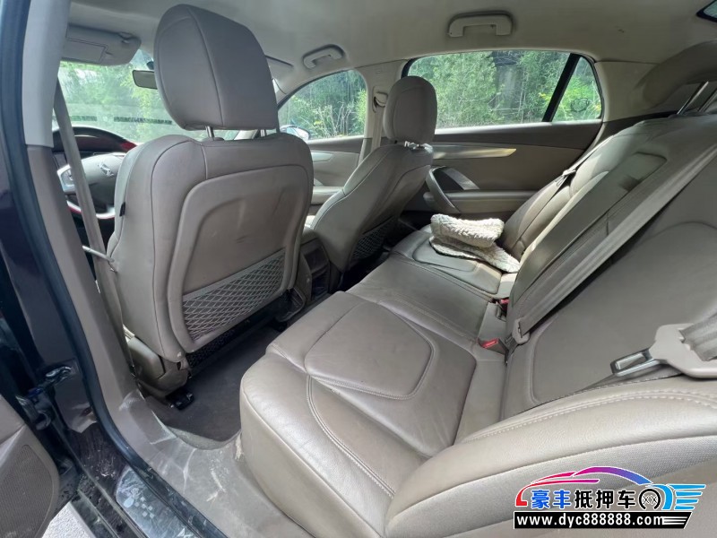 17年DSDS 5LS轿车抵押车出售