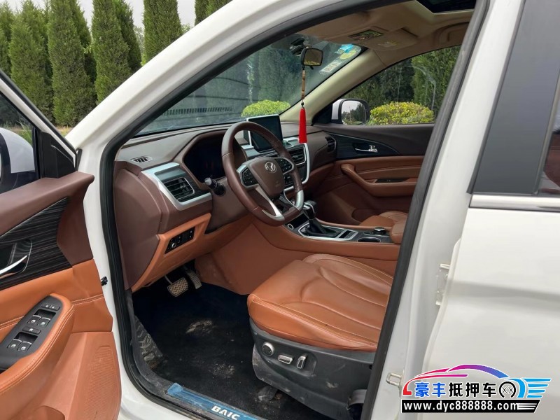 18年北汽幻速S7轿车抵押车出售