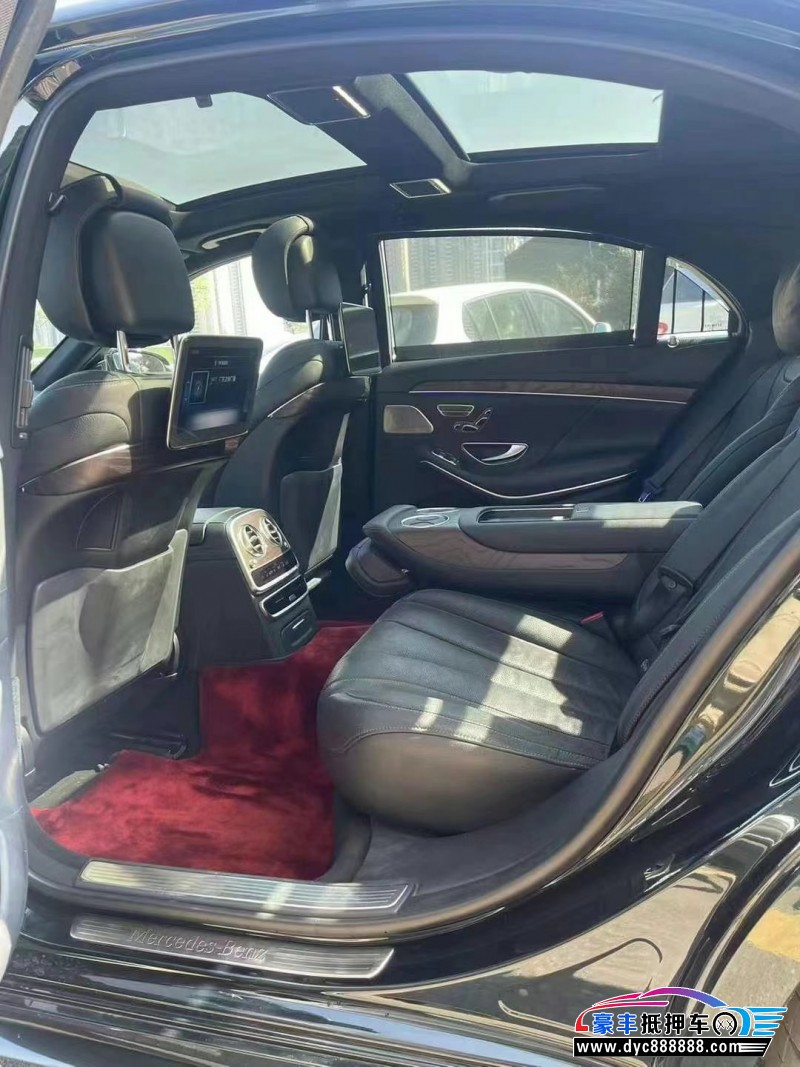 19年奔驰S轿车抵押车出售