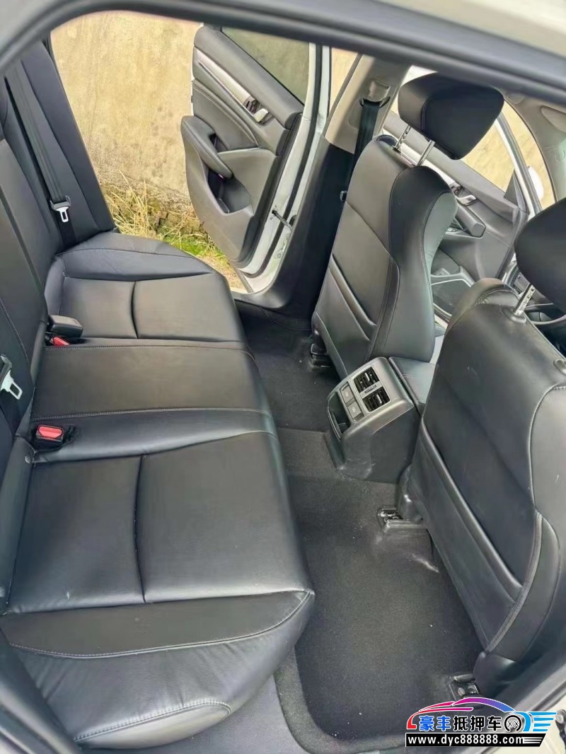 22年本田雅阁轿车抵押车出售