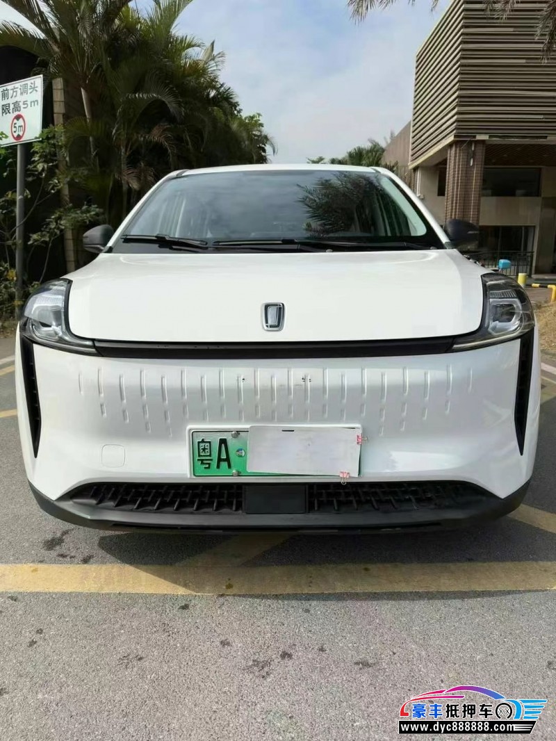 23年奔腾E05轿车抵押车出售