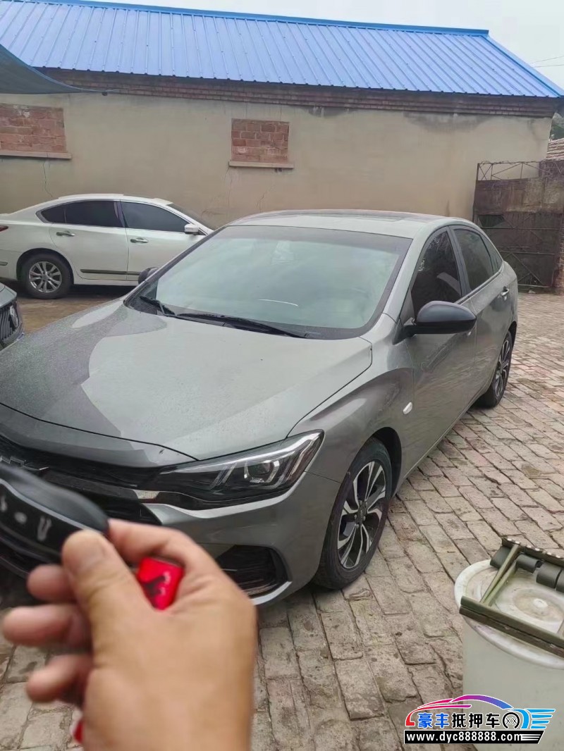 20年雪佛兰科鲁泽轿车抵押车出售