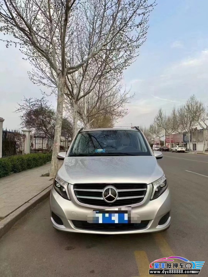 17年奔驰V轿车抵押车出售