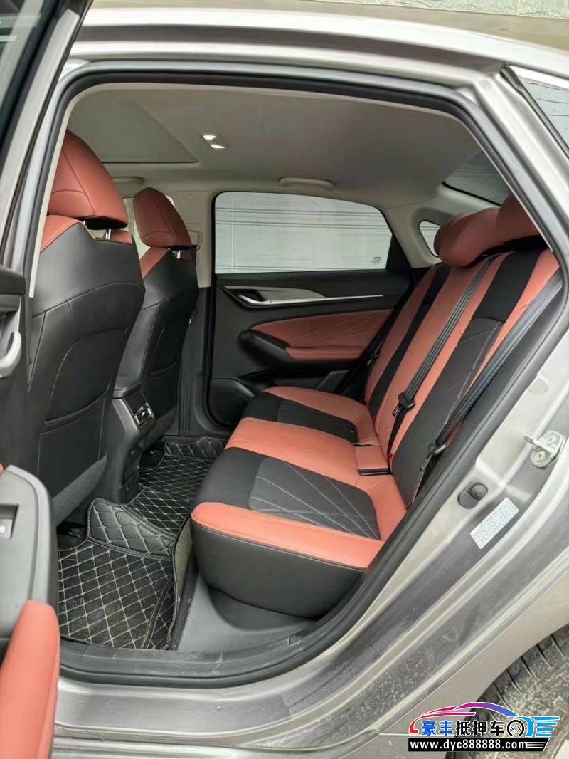 23年长安逸动轿车抵押车出售