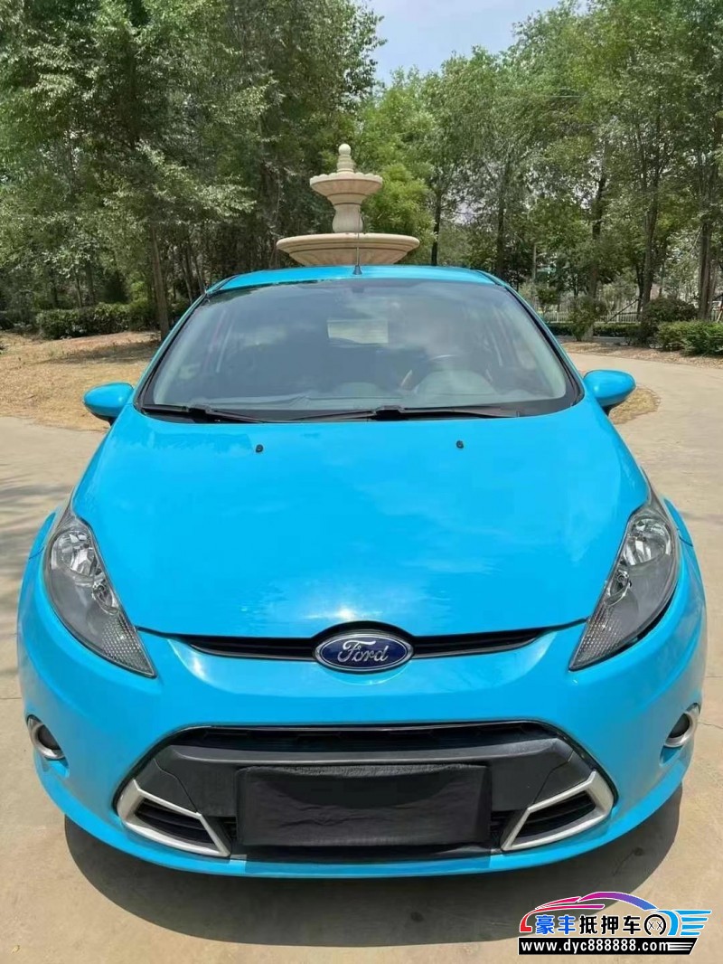 12年福特嘉年华轿车抵押车出售