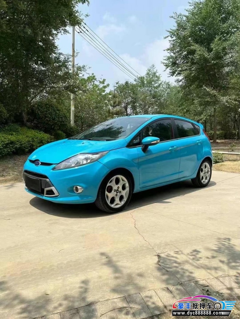 12年福特嘉年华轿车抵押车出售