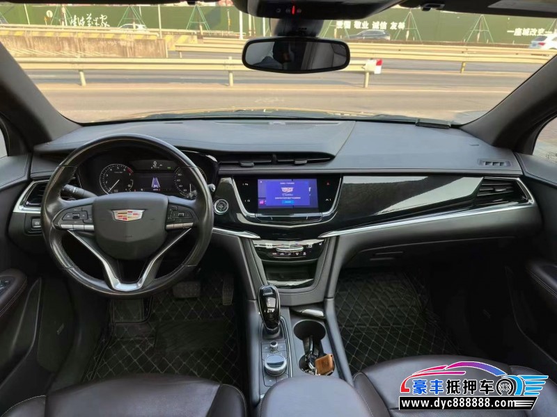 21年凯迪拉克xt6轿车抵押车出售