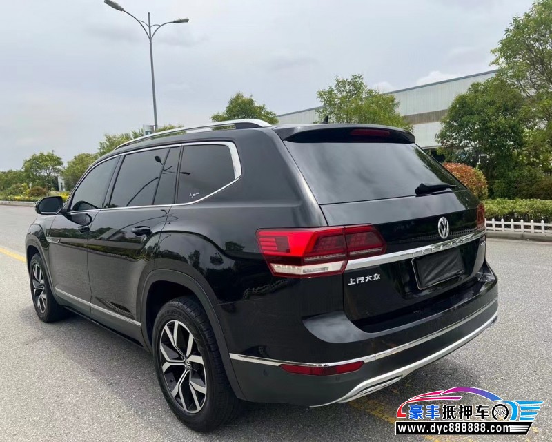 20年大众途昂轿车抵押车出售