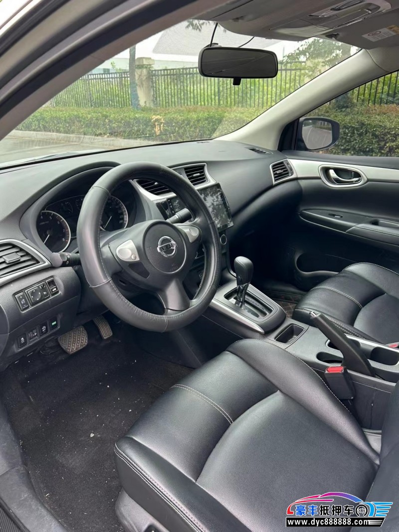 21年日产轩逸轿车抵押车出售