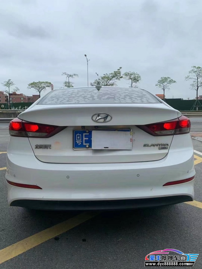 18年现代领动轿车抵押车出售