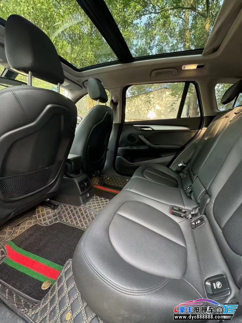 16年宝马X1轿车抵押车出售