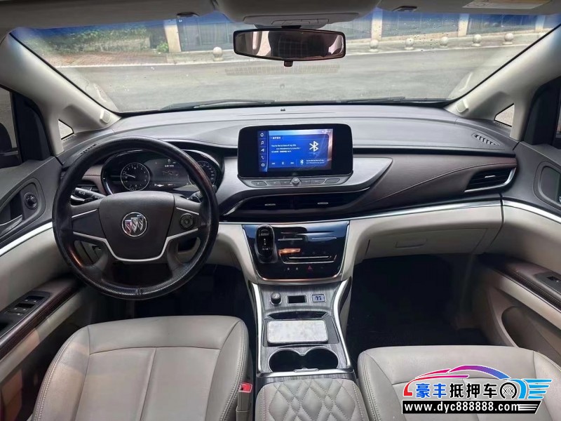 21年别克GL8轿车抵押车出售