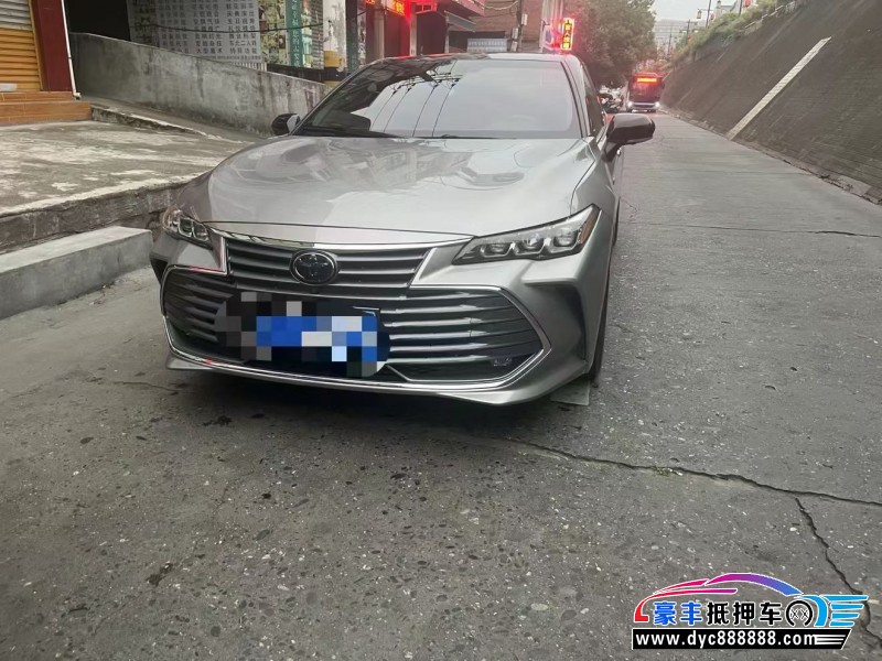 20年丰田亚洲龙轿车抵押车出售