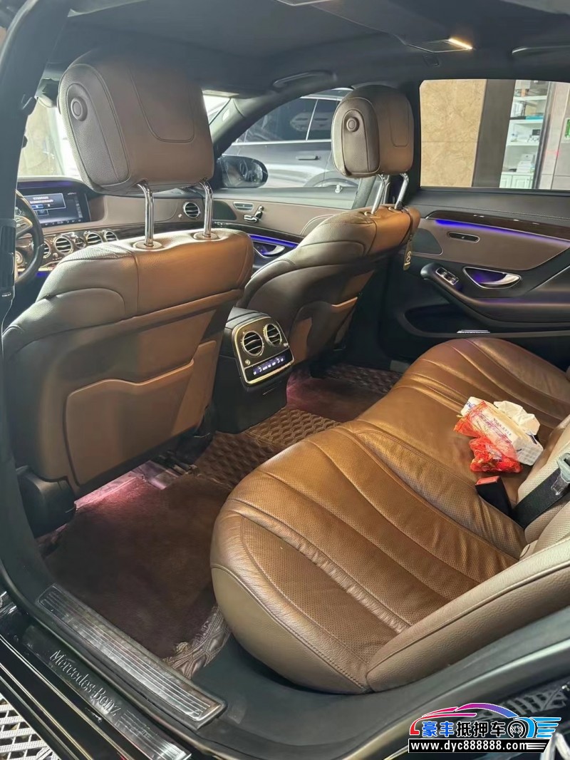 19年奔驰S轿车抵押车出售