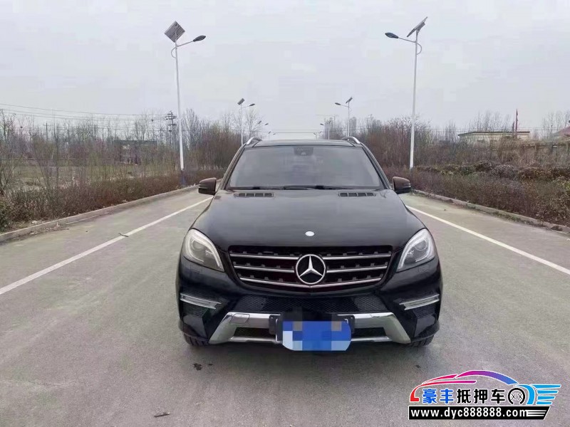 13年奔驰ML轿车抵押车出售