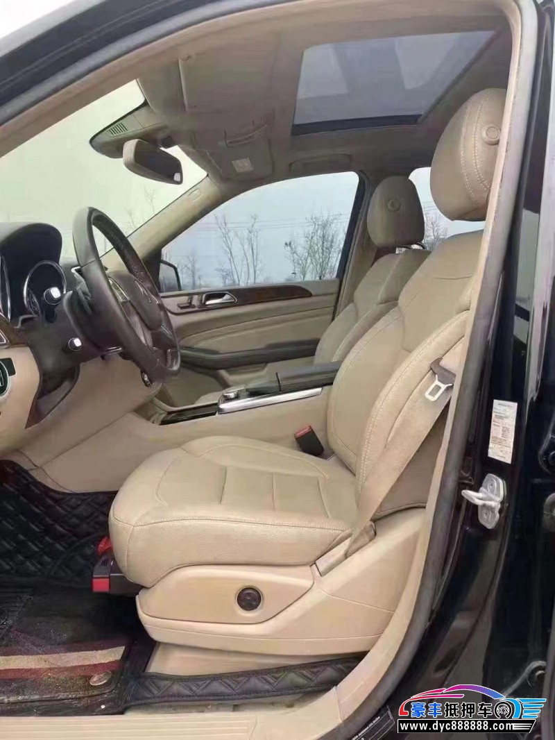 13年奔驰ML轿车抵押车出售