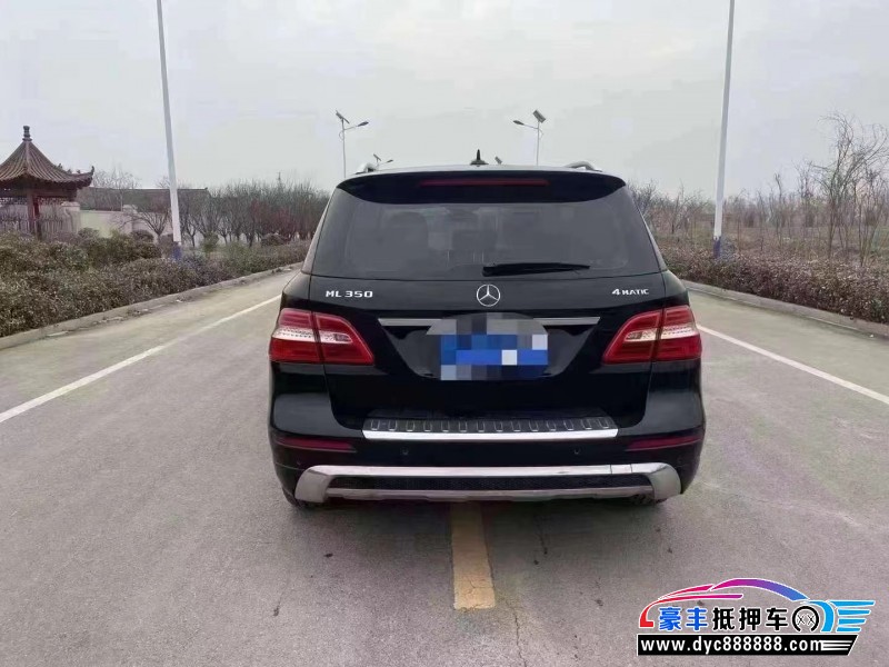13年奔驰ML轿车抵押车出售