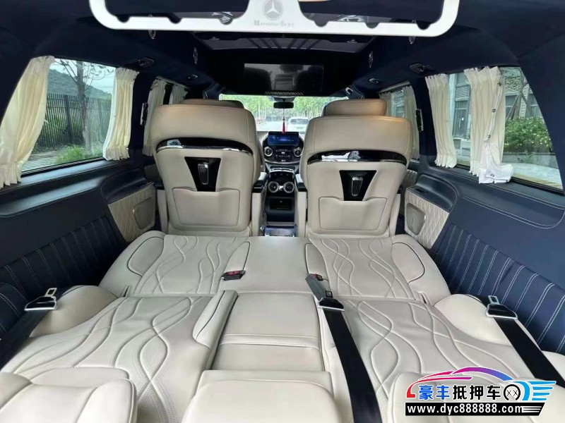 23年奔驰V轿车抵押车出售