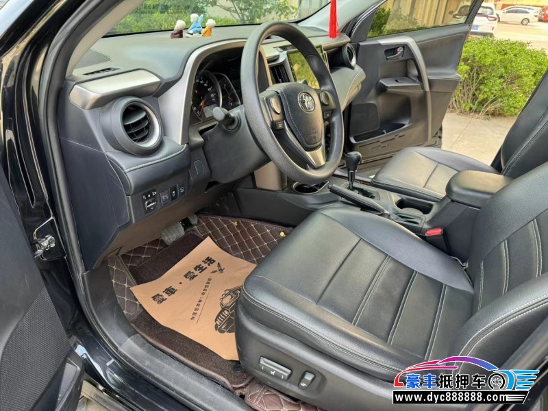 19年丰田RAV4荣放轿车抵押车出售