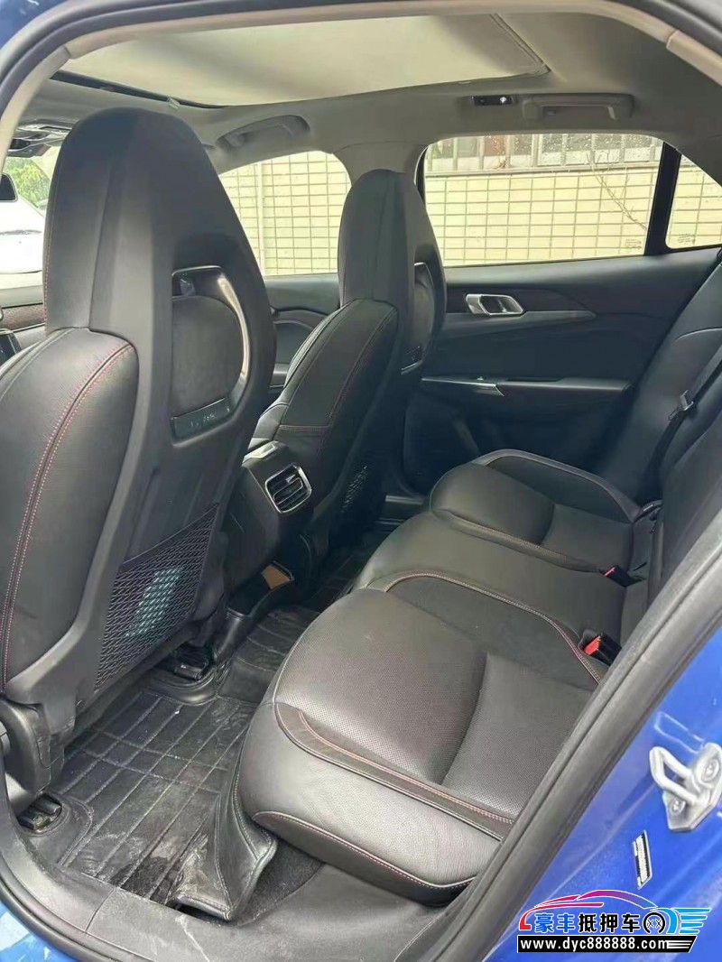 19年领克02轿车抵押车出售