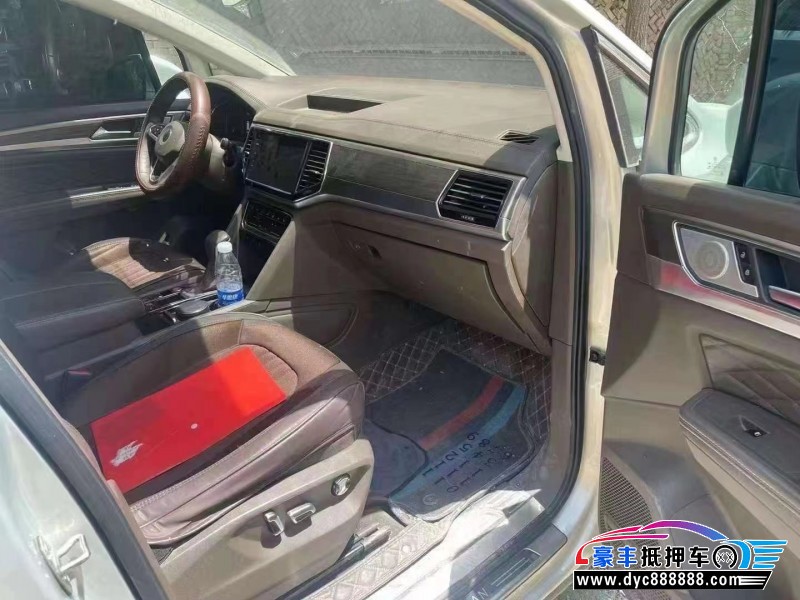 21年大众蔚然轿车抵押车出售