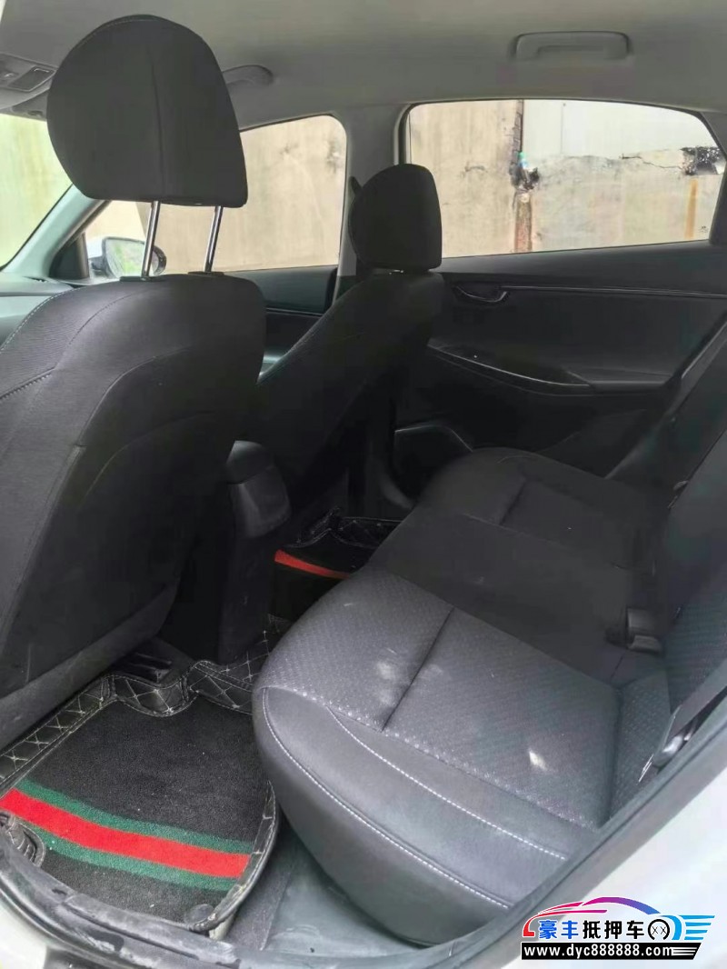 21年现代悦动轿车抵押车出售