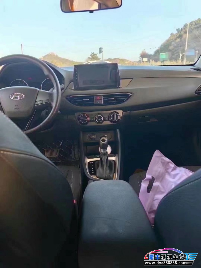 21年现代悦动轿车抵押车出售