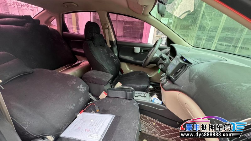 15年现代悦动轿车抵押车出售