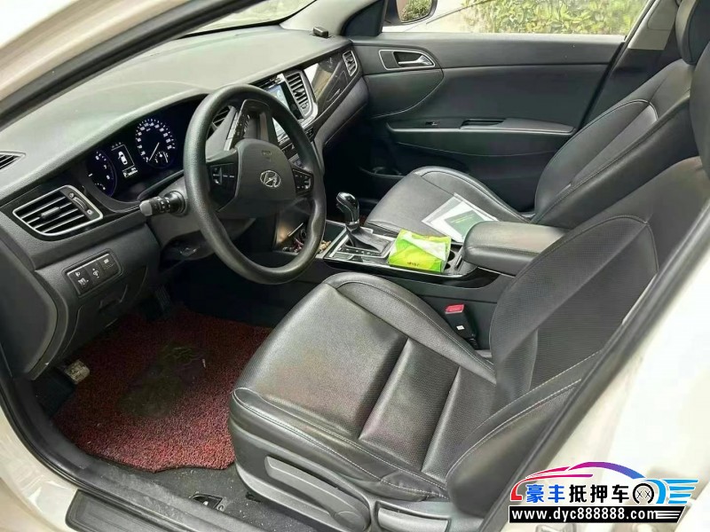 15年现代名图轿车抵押车出售