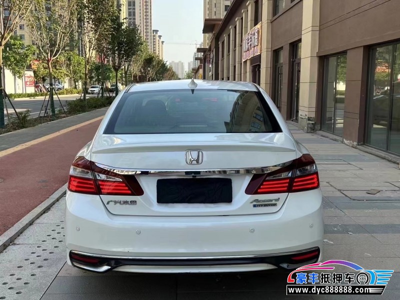 17年本田雅阁轿车抵押车出售