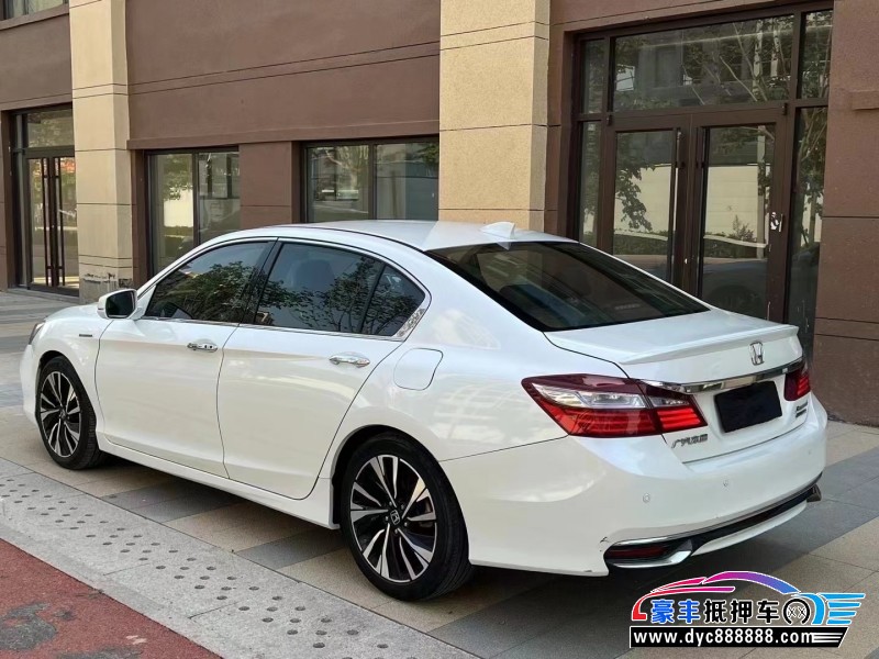 17年本田雅阁轿车抵押车出售