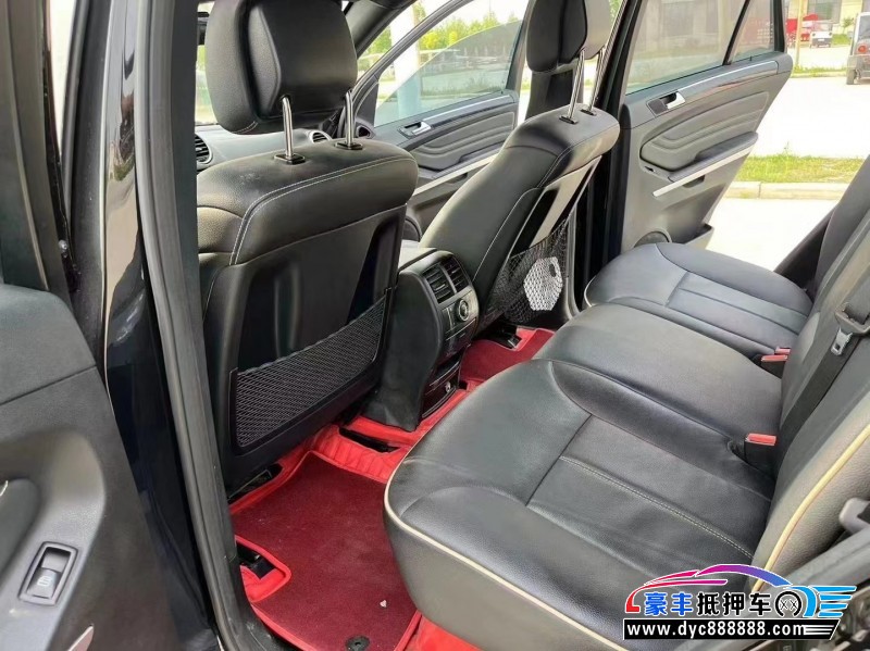 12年奔驰ML轿车抵押车出售