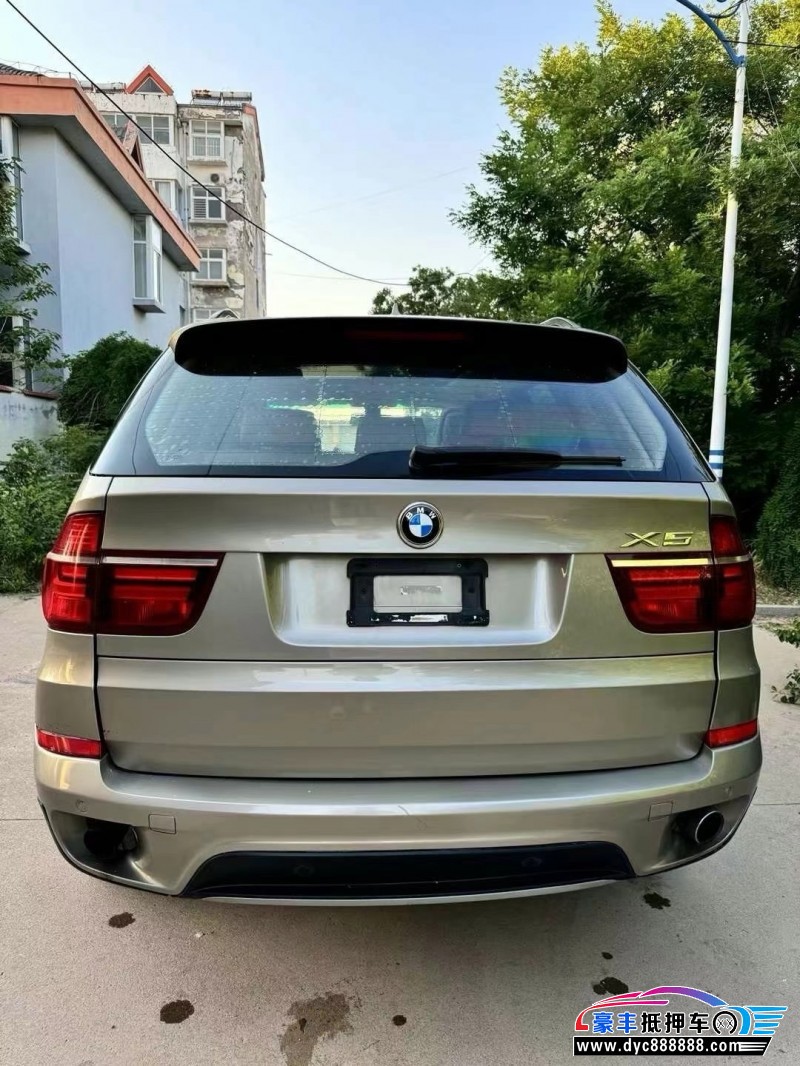 13年宝马X5轿车抵押车出售