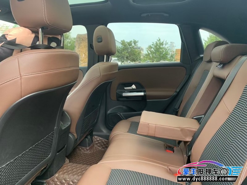 20年奔驰B轿车抵押车出售