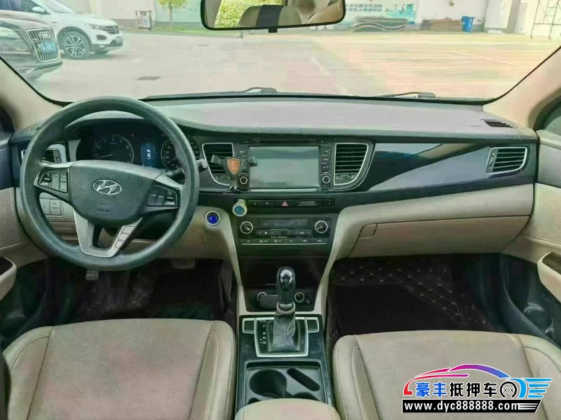 14年现代名图轿车抵押车出售