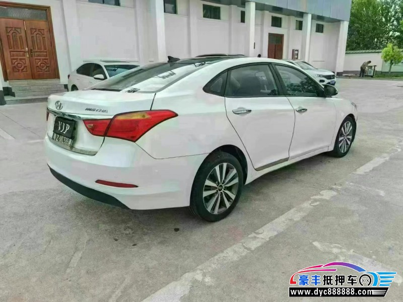 14年现代名图轿车抵押车出售