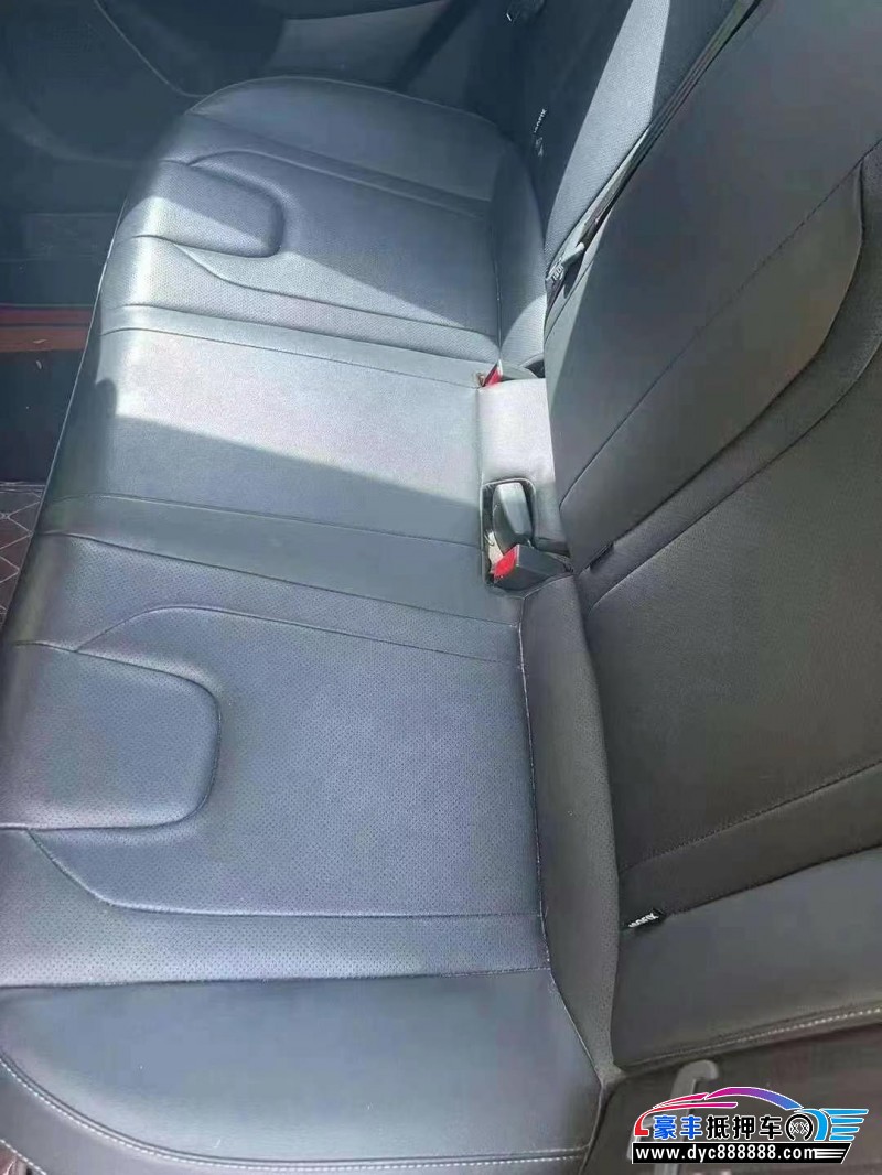 23年现代伊兰特轿车抵押车出售