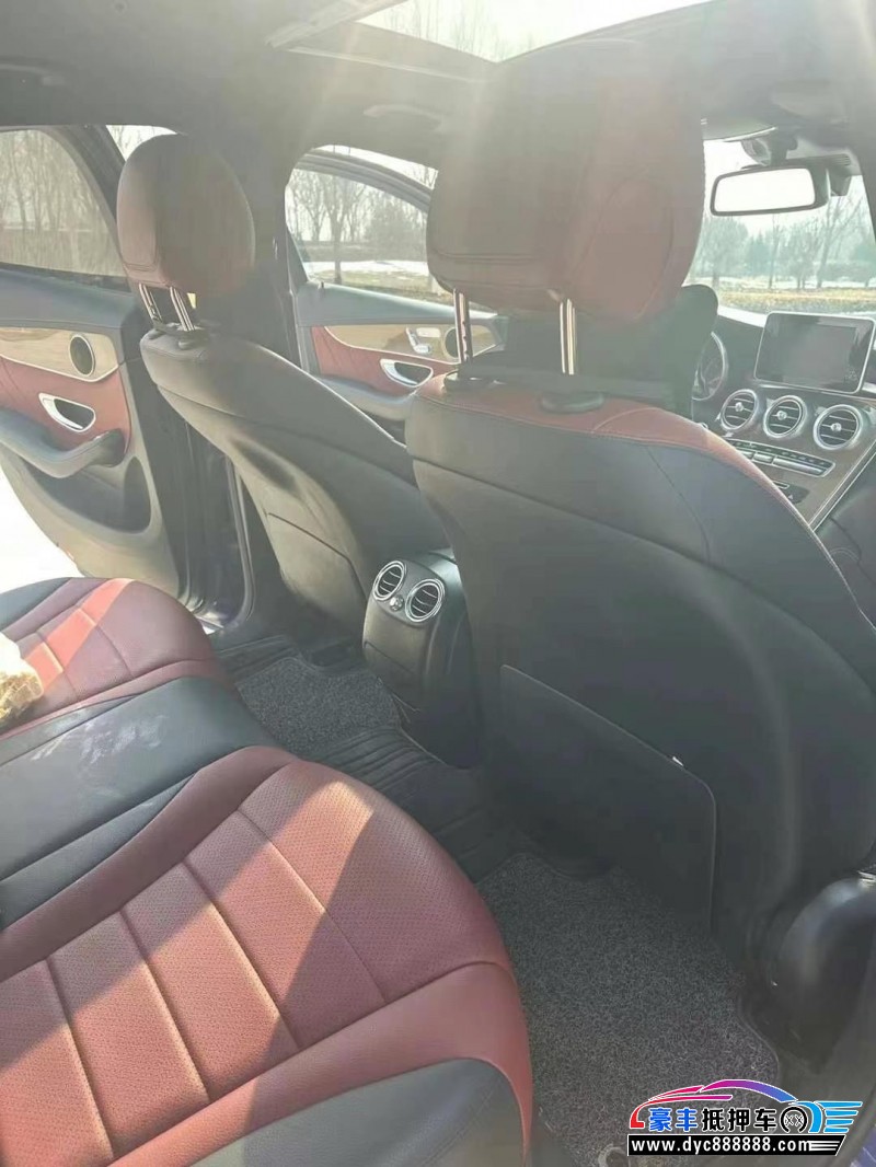 18年奔驰GLC轿车抵押车出售