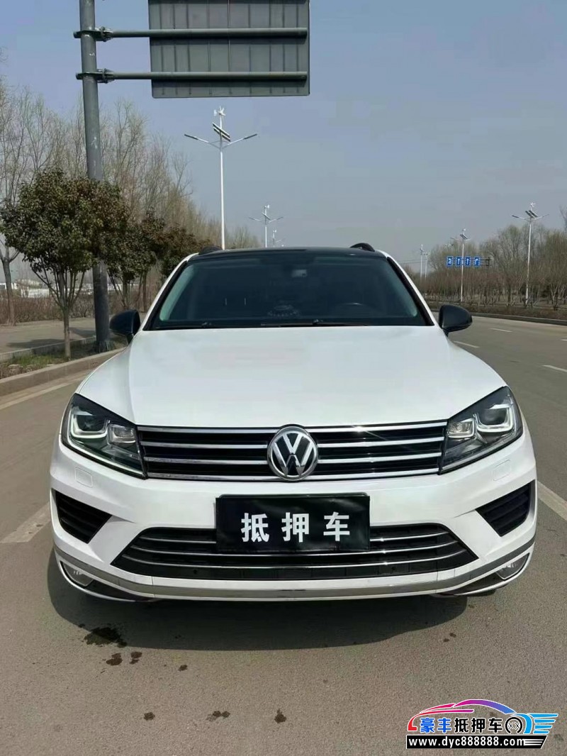 17年大众途锐轿车抵押车出售