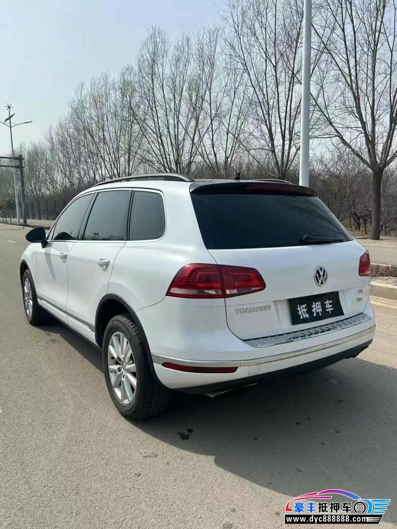 17年大众途锐轿车抵押车出售