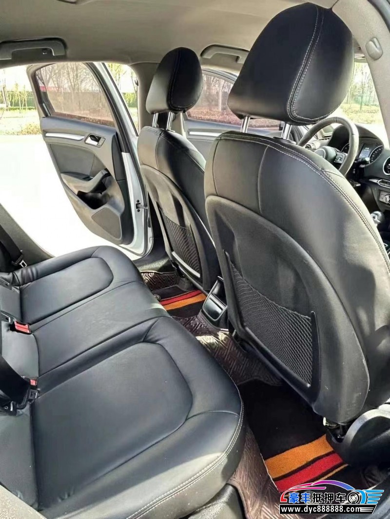 19年奥迪A3轿车抵押车出售