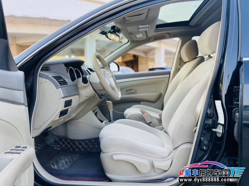 19年日产轩逸轿车抵押车出售