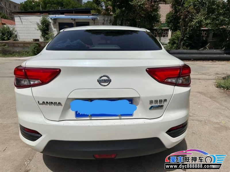 18年日产蓝鸟轿车抵押车出售